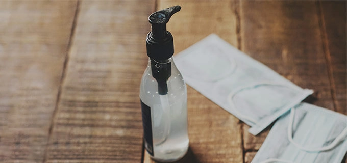 Bedruckte Desinfektionsmittel machen Kunden von Apotheken glücklich