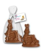 Hasenfrau als weiblicher Hase aus Schokolade mit Beutel und Karte zu Ostern als Werbeartikel bedrucken