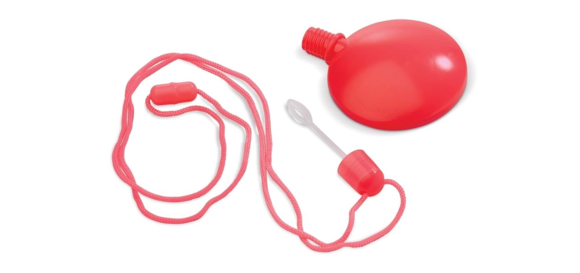 Seifenblasen mit Logo auf einem weißen Untergrund. Die rote Seifenblasendose ist der Hingucker im Spielzeugladen und lässt Kinderherzen höher schlagen.